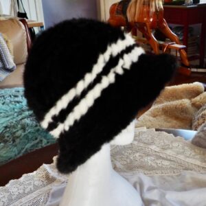 Beautiful knitted Mink Hat - Ultimate Warmth & Timeless Style