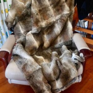 1500 x 1000mm Fur Throws