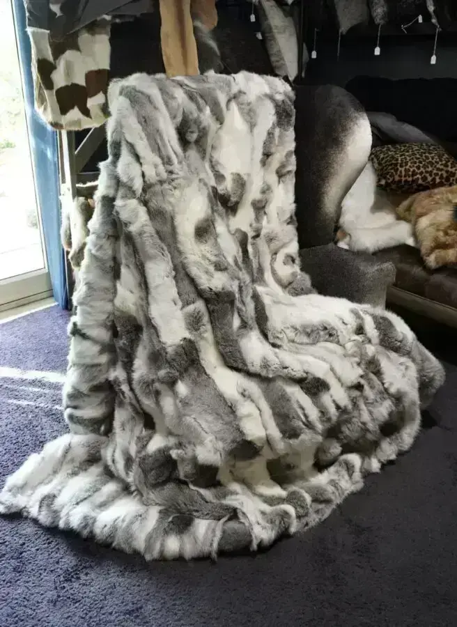 Beautiful Natural Grey & White Rabbit Fur Throw /Blanket/Bedspread - 1800mm x 1600mm