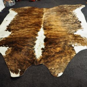 Warm Colours - Beautiful markings - A Huge Size - A Gorgeous Classic Cowhide Rug