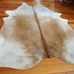 A Wonderful Warm Golden Brown Summer Coat - A Big & Beautiful Cowhide Rug