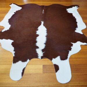 A SIMPLY BEAUTIFUL Hereford Cowhide Rug
