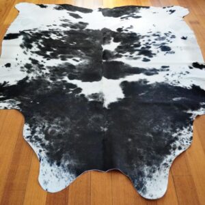 Beautiful Markings - A Thick Soft Coat - A Gorgeous Cowhide Rug