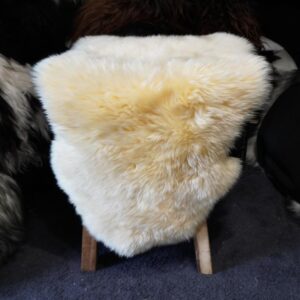 Natural Cream - Naturally Australian - A Beautiful Sheepskin Rug