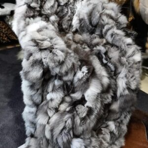 A Beautiful 1500mm x 1000mm Arctic Fox Fur Throw