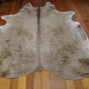 A Beautiful Golden Coat - A Lovely Big Charolais Cowhide Rug