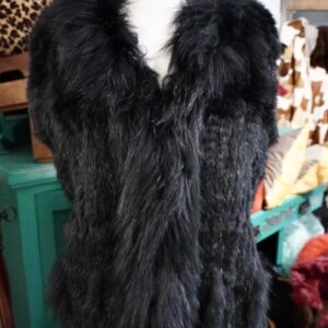 Timeless Elegance & Style - A Beautiful Black Rabbit Fur Vest - A Stunning Addition to your Winter Wardrobe