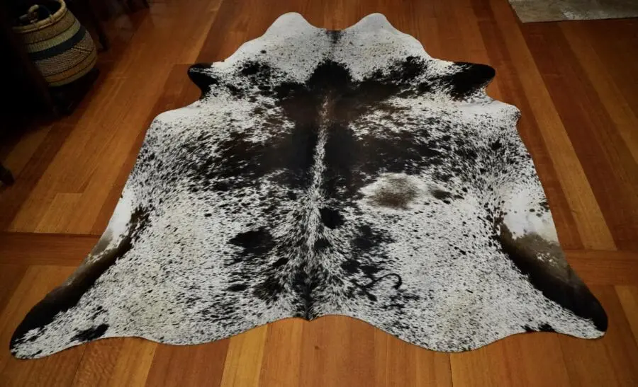 Bold & Beautiful Tri Coloured Speckle Park Cowhide Rug