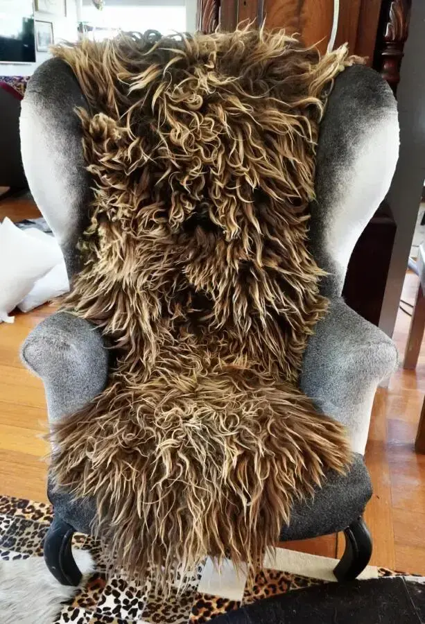 Naturally Curly Double Length Icelandic Sheepskin Rug