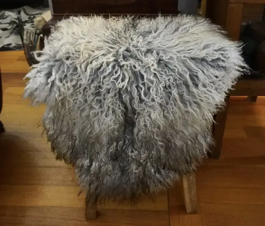 Subtle Shades of Grey - A Naturally Curly Icelandic Sheepskin Rug